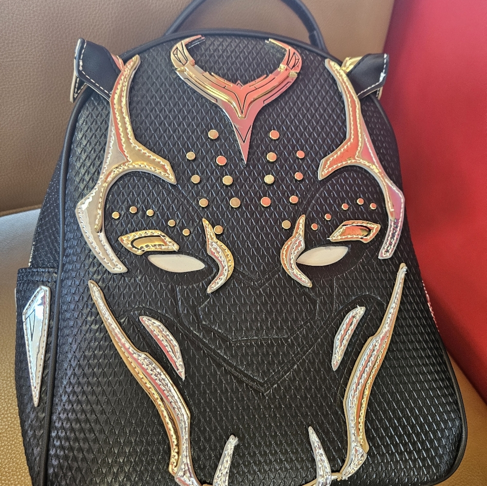 Black Panther Wakanda Backpack - image 8